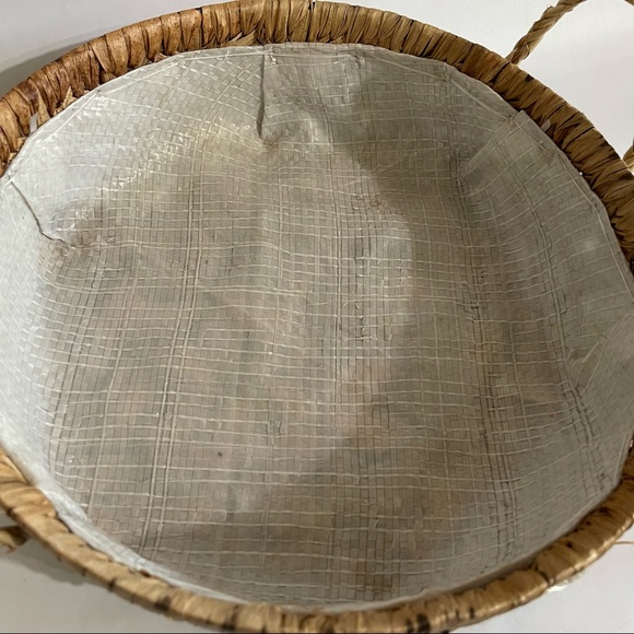 Handmade Woven Display Bowl with Floral Embroidery - Picture 5 of 9